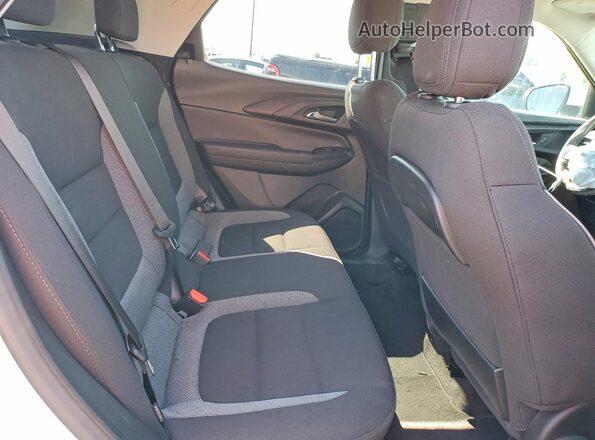 KL79MPS29PB099867 2023 CHEVROLET TRAILBLAZER White Vista interior trasera