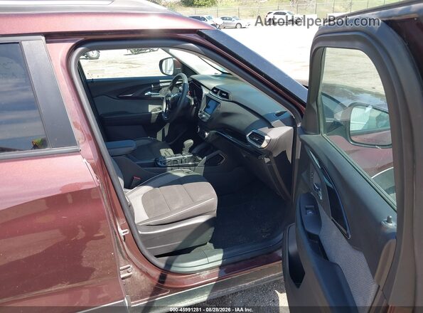 KL79MPS2XPB088716 2023 CHEVROLET TRAILBLAZER Maroon Front interior view