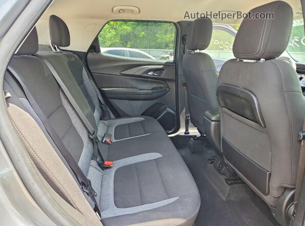 KL79MPS2XPB158036 2023 CHEVROLET TRAILBLAZER Silver Widok wnętrza z tyłu