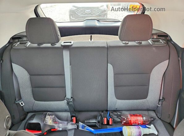 KL79MPSL1RB215753 2024 CHEVROLET TRAILBLAZER Черный Вид задних сидений