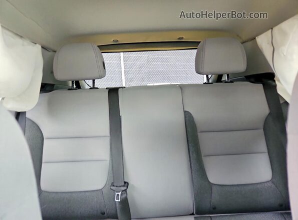KL79MPSL1TB085545 2026 CHEVROLET TRAILBLAZER White Widok tylnych siedzeń