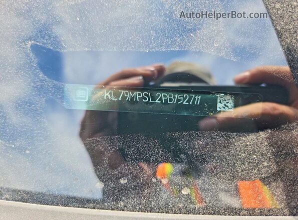 KL79MPSL2PB152711 2023 CHEVROLET TRAILBLAZER Black Widok komory silnika