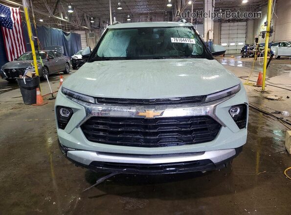 KL79MPSL3TB061991 2026 CHEVROLET TRAILBLAZER Зеленый Вид спереди