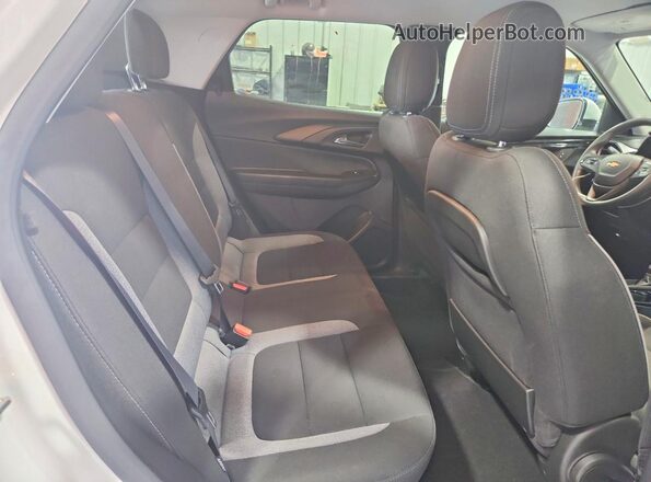 KL79MPSL4TB129392 2026 CHEVROLET TRAILBLAZER White Սալոնի հետևի տեսք