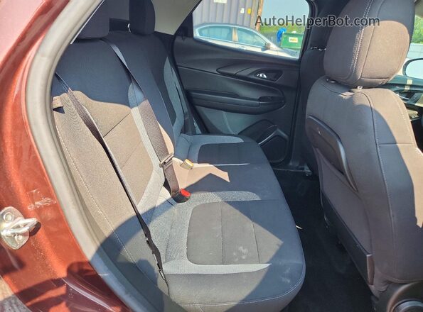 KL79MPSL5NB010558 2022 CHEVROLET TRAILBLAZER Maroon Widok tylnych siedzeń