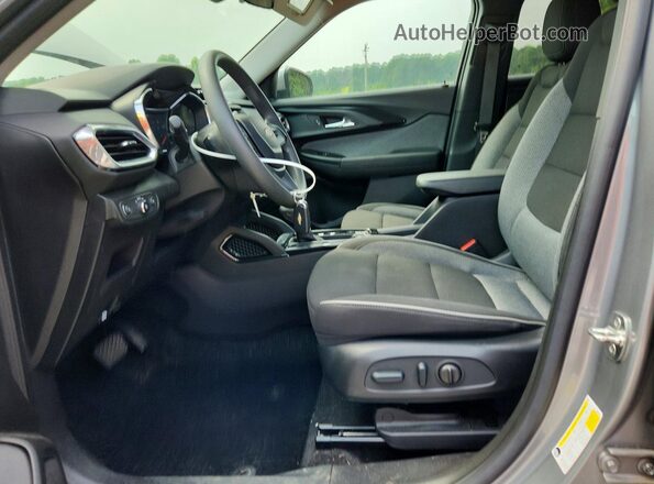 KL79MPSL5PB089426 2023 CHEVROLET TRAILBLAZER Gray Vista interior delantera
