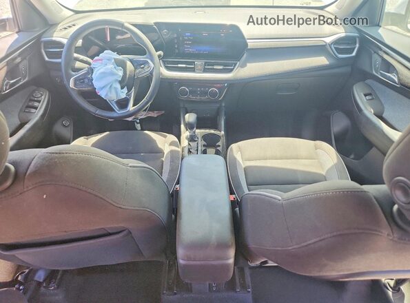 KL79MPSL5SB009020 2025 CHEVROLET TRAILBLAZER Белый Вид панели приборов