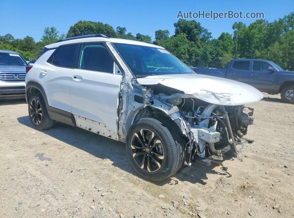 KL79MPSL8MB022024 2021 CHEVROLET TRAILBLAZER Белый Передняя правая четверть