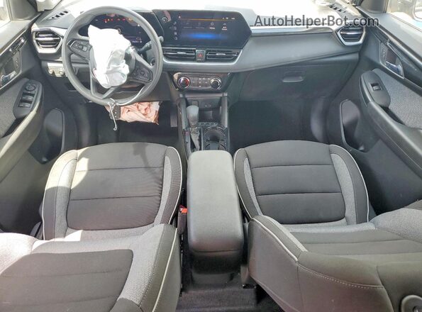KL79MPSL9SB181230 2025 CHEVROLET TRAILBLAZER Серебряный Вид панели приборов