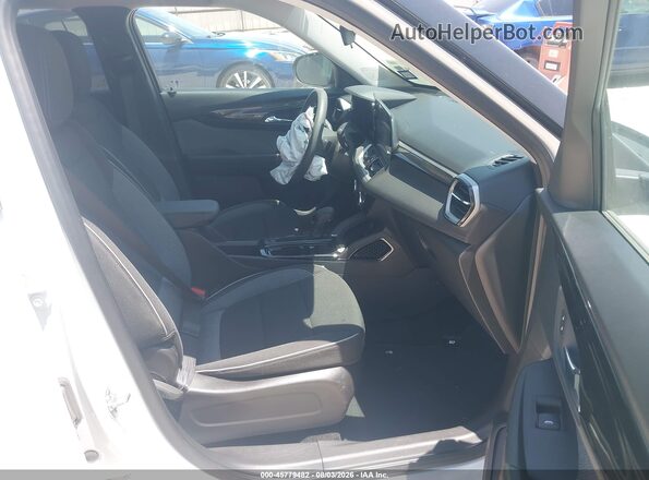 KL79MPSP3SB169724 2025 CHEVROLET TRAILBLAZER Белый Вид салона спереди