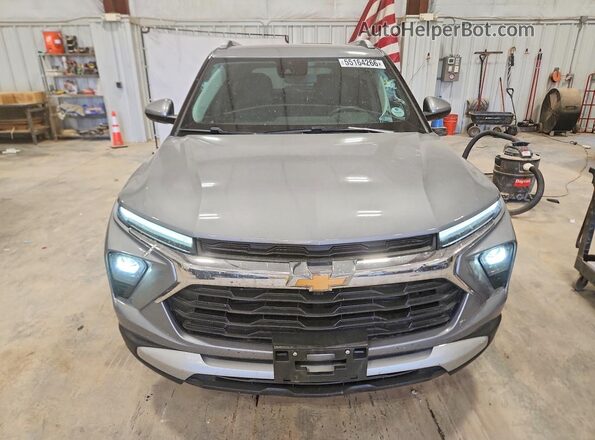 KL79MPSP6SB023981 2025 CHEVROLET TRAILBLAZER Gray Դիմացի տեսք