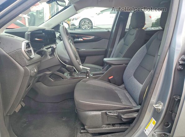 KL79MPSP9SB149106 2025 CHEVROLET TRAILBLAZER Gray წინა სალონის ხედი