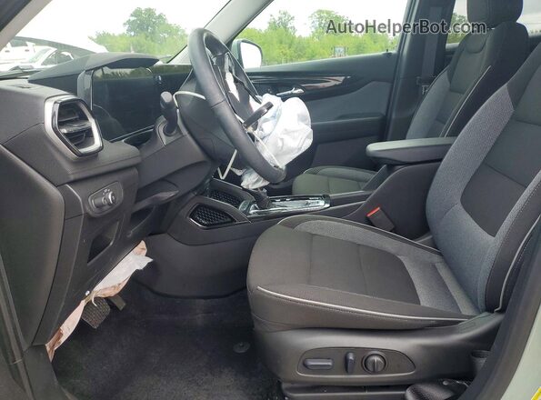 KL79MPSPXSB164312 2025 CHEVROLET TRAILBLAZER Green Front interior view