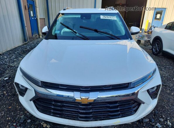 KL79MRSL1SB190032 2025 CHEVROLET TRAILBLAZER Белый Вид спереди
