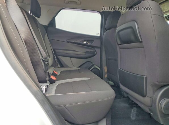 KL79MRSL5NB148046 2022 CHEVROLET TRAILBLAZER Белый Вид задней части салона