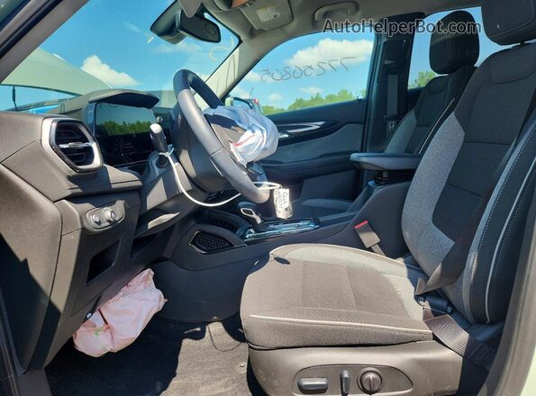 KL79MRSL6SB071263 2025 CHEVROLET TRAILBLAZER Green Widok wnętrza z przodu