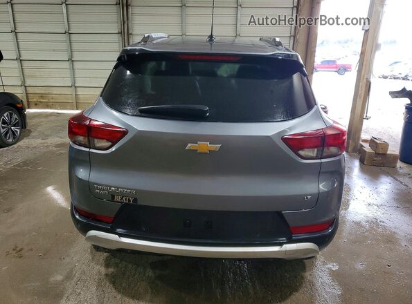 KL79MRSL8MB015702 2021 CHEVROLET TRAILBLAZER Серый Вид сзади