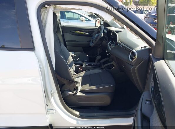 KL79MRSL8TB285396 2026 CHEVROLET TRAILBLAZER White Widok wnętrza z przodu