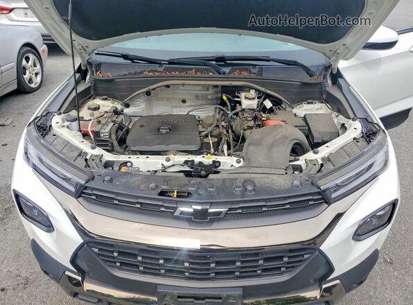 KL79MSSL2PB153781 2023 CHEVROLET TRAILBLAZER Белый Вид задней части салона