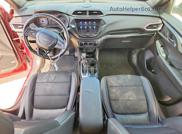 KL79MTSL0MB013066 2021 CHEVROLET TRAILBLAZER Burgundy Widok deski rozdzielczej