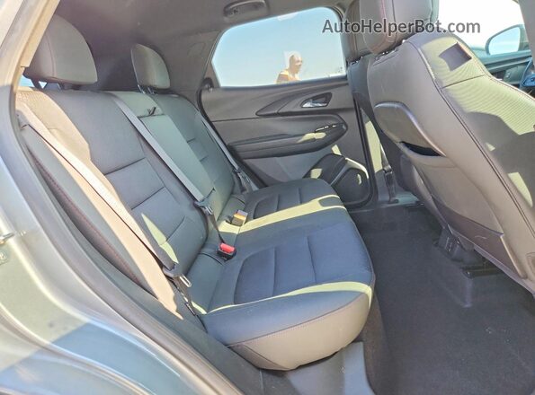 KL79MTSL0PB067472 2023 CHEVROLET TRAILBLAZER Серый Вид задней части салона
