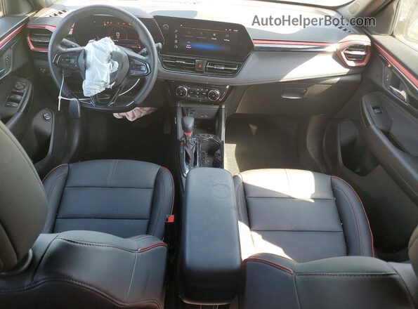 KL79MTSL0SB148786 2025 CHEVROLET TRAILBLAZER Red Vista del cuadro de instrumentos