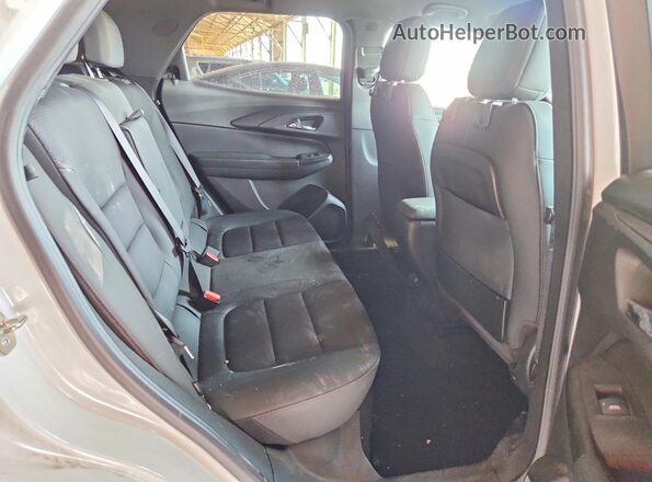 KL79MTSL2MB179007 2021 CHEVROLET TRAILBLAZER Белый Вид задней части салона