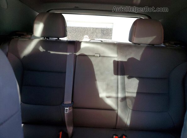 KL79MTSL2PB114954 2023 CHEVROLET TRAILBLAZER Red Вид задніх сидінь