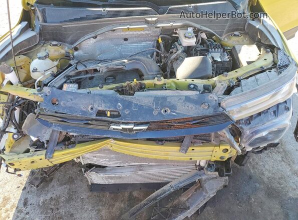 KL79MTSL2PB213077 2023 CHEVROLET TRAILBLAZER Gold Engine compartment view