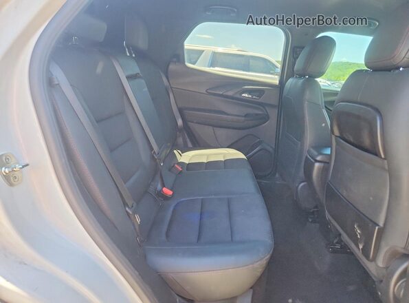 KL79MTSL4NB038196 2022 CHEVROLET TRAILBLAZER White უკანა სავარძლების ხედი