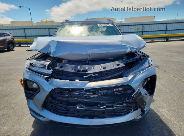 KL79MTSL4PB065577 2023 CHEVROLET TRAILBLAZER Серый Вид спереди