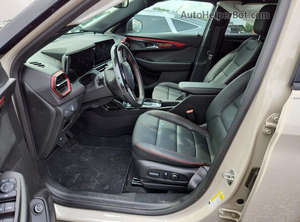 KL79MTSL5TB076565 2026 CHEVROLET TRAILBLAZER Cream Vista interior delantera