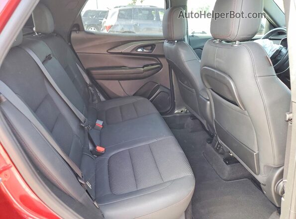 KL79MTSL6MB053815 2021 CHEVROLET TRAILBLAZER Red Rear interior view