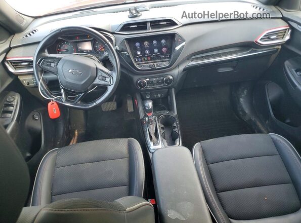 KL79MTSL6MB068766 2021 CHEVROLET TRAILBLAZER Red Vista del salpicadero