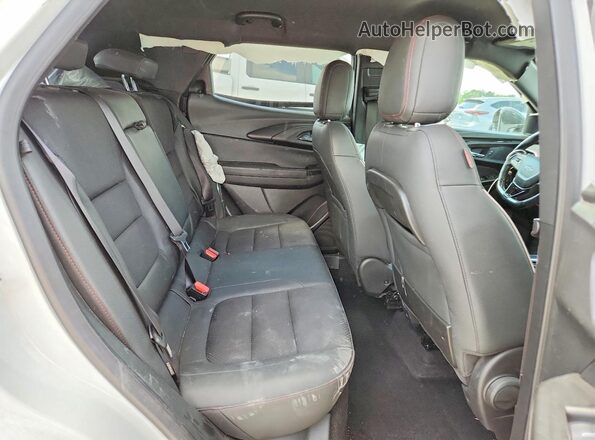KL79MTSL7PB121317 2023 CHEVROLET TRAILBLAZER White Vista interior trasera