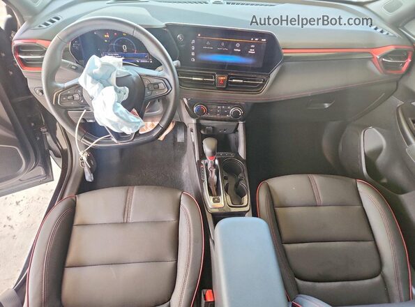 KL79MTSL7RB127864 2024 CHEVROLET TRAILBLAZER Black Առջևի վահանակի տեսք