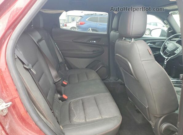 KL79MTSL9NB140559 2022 CHEVROLET TRAILBLAZER Burgundy Widok wnętrza z tyłu