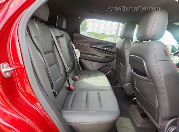 KL79MTSLXRB095086 2024 CHEVROLET TRAILBLAZER Burgundy Widok wnętrza z tyłu