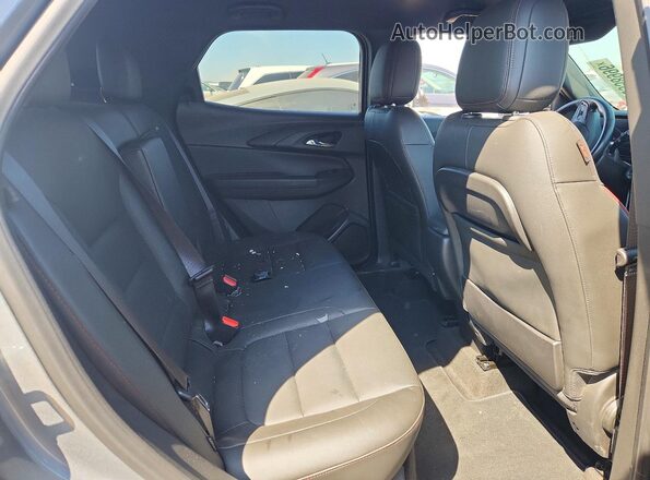 KL79MTSLXRB109925 2024 CHEVROLET TRAILBLAZER Silver Widok tylnych siedzeń