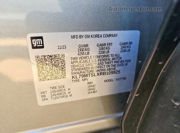 KL79MTSLXRB109925 2024 CHEVROLET TRAILBLAZER Silver Widok komory silnika