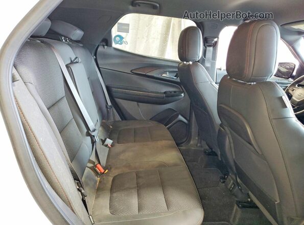 KL79MUSL0PB096914 2023 CHEVROLET TRAILBLAZER White Widok wnętrza z tyłu