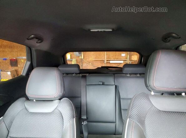 KL79MUSL0PB096914 2023 CHEVROLET TRAILBLAZER White Widok tylnych siedzeń