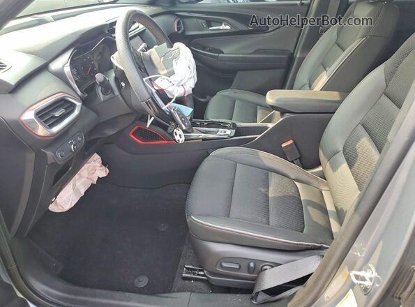 KL79MUSL4PB066086 2023 CHEVROLET TRAILBLAZER Gray Vista interior delantera
