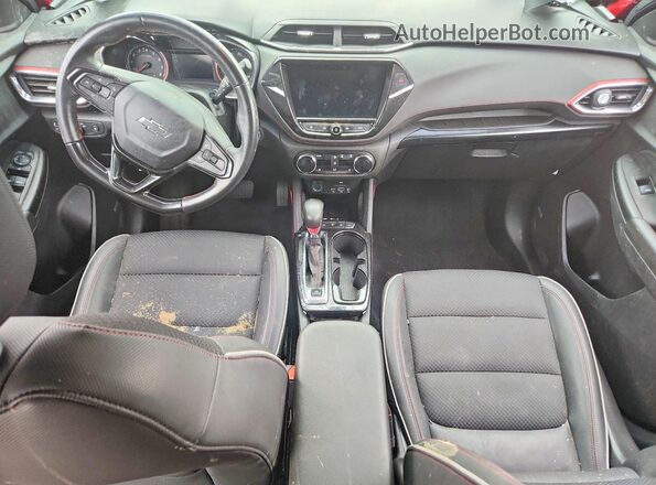 KL79MUSL7MB003575 2021 CHEVROLET TRAILBLAZER Красный Вид панели приборов