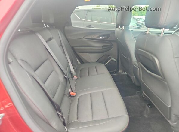 KL79MUSL9PB015019 2023 CHEVROLET TRAILBLAZER Red Вид задньої частини салону