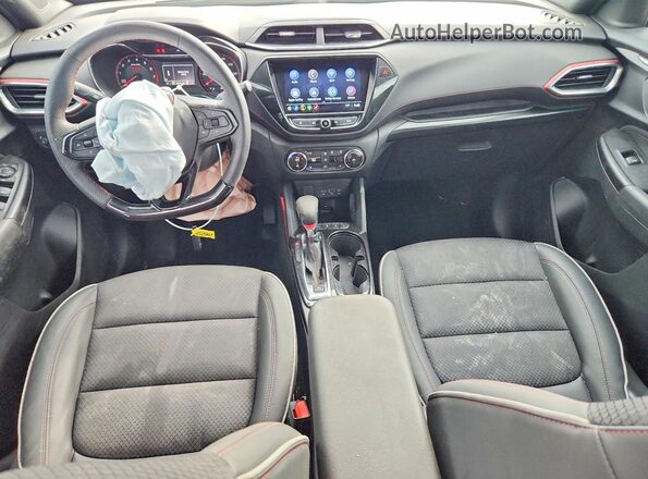 KL79MUSL9PB112074 2023 CHEVROLET TRAILBLAZER Blue Widok deski rozdzielczej