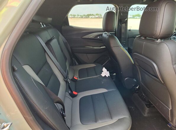 KL79MVSL0SB118456 2025 CHEVROLET TRAILBLAZER Green Vista de los asientos traseros