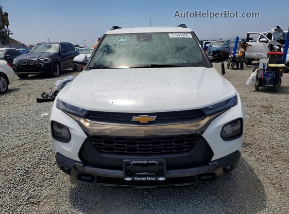 KL79MVSL6NB040589 2022 CHEVROLET TRAILBLAZER Белый Вид спереди