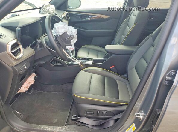 KL79MVSL8RB053883 2024 CHEVROLET TRAILBLAZER Gray Вид салону спереду
