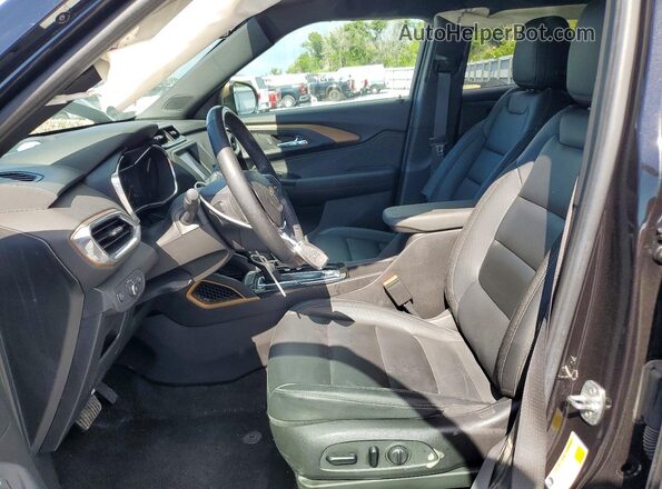 KL79MVSLXNB053863 2022 CHEVROLET TRAILBLAZER Черный Вид салона спереди
